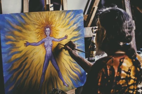 Quelles sont les méthodes pour enseigner l'histoire de l'art à distance ?