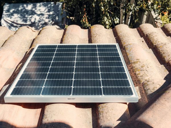 Panneau solaire photovoltaïque : une solution éco-performante